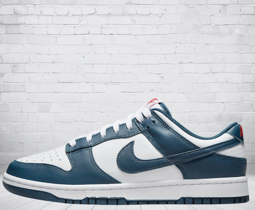 Nike Dunk Low "Valerian Blue"