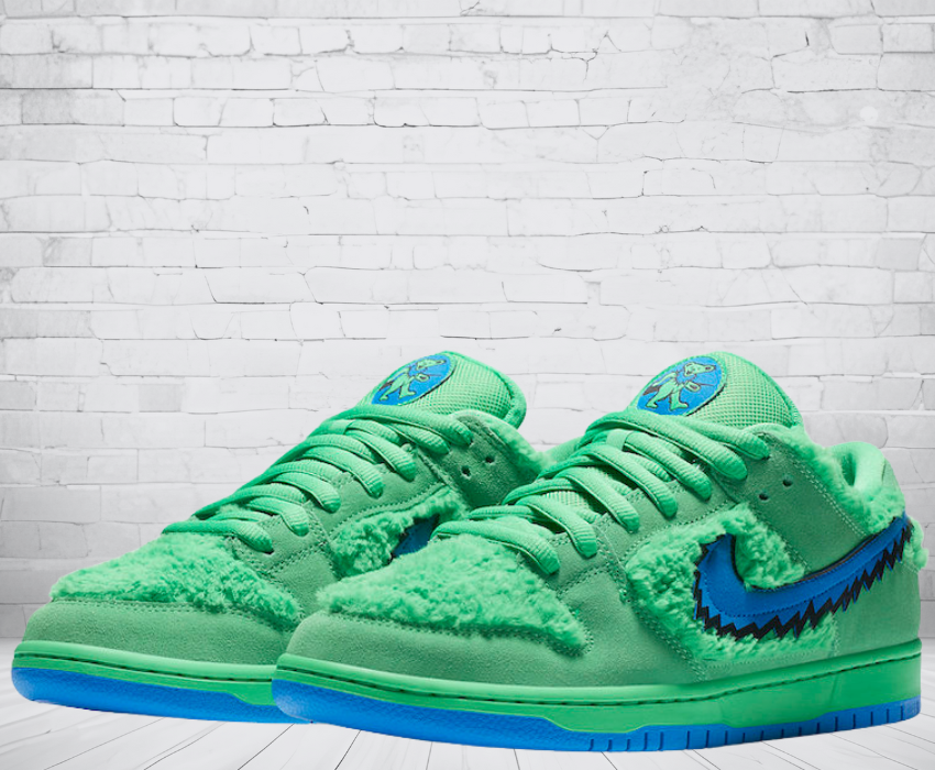 Nike Dunk Low SB "Grateful Dead Green Bear"