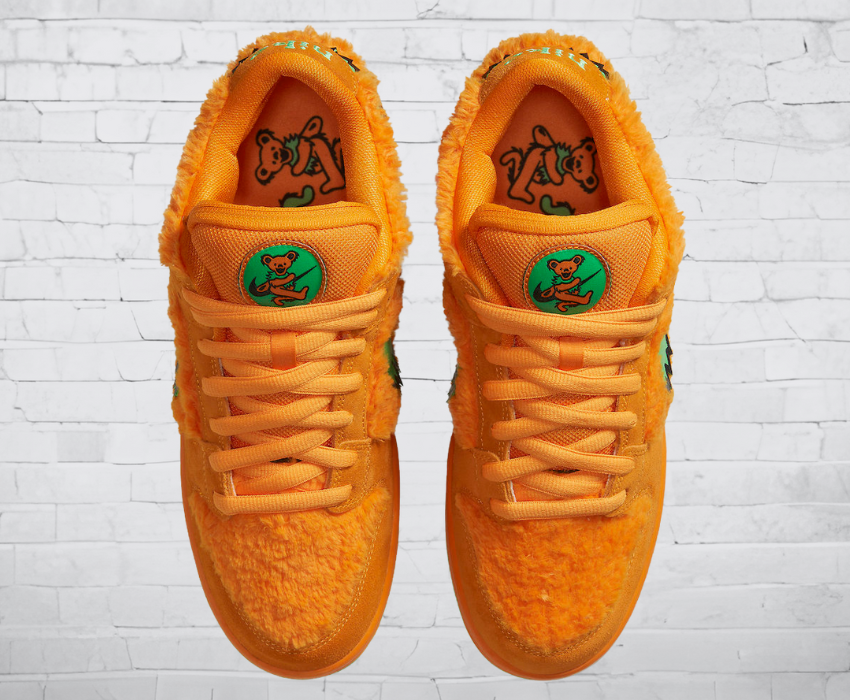 Nike Dunk Low SB "Grateful Dead Orange Bear"