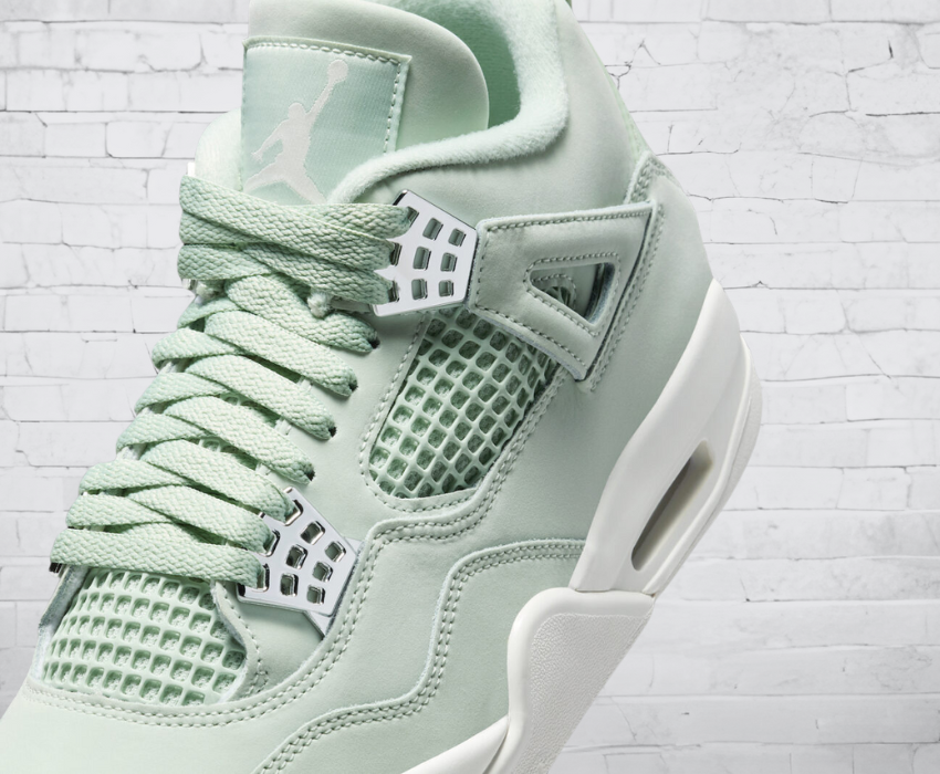 Jordan 4 Retro Seafoam