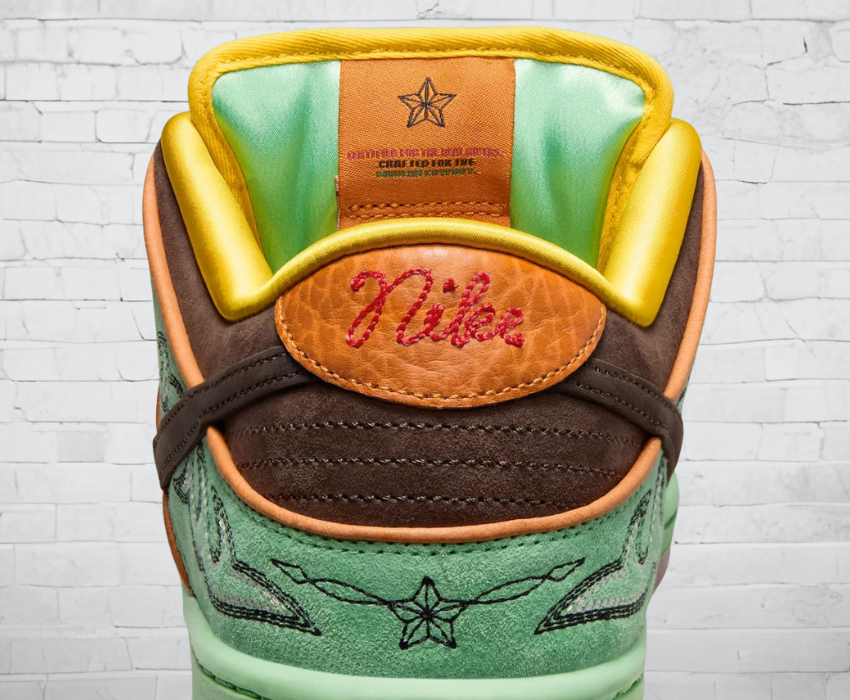 Nike SB Dunk Low "Rodeo"