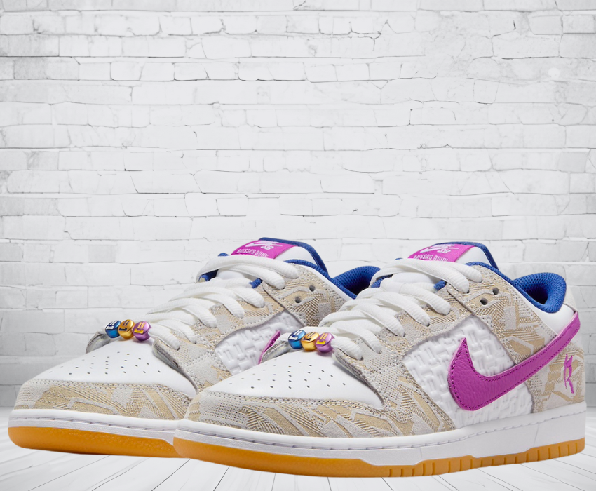 Nike Dunk Low SB "Rayssa Leal"