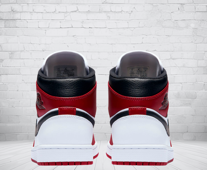 Jordan 1 Mid "Chicago"