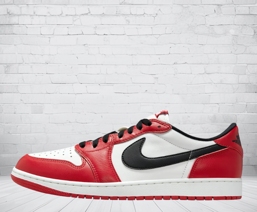 Jordan 1 Low OG "Chicago"