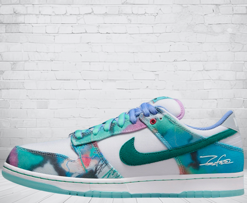 Nike Dunk Low SB "Futura Laboratories Bleached Aqua"