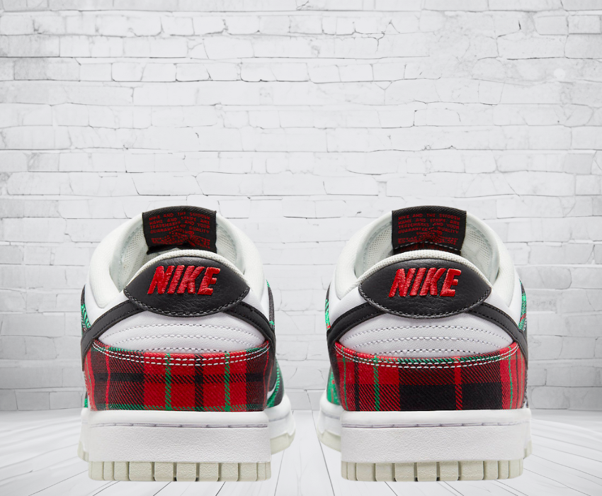 Nike Dunk Low "Tartan Plaid"