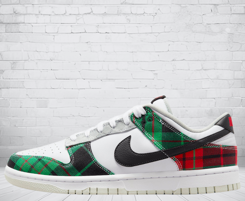 Nike Dunk Low "Tartan Plaid"