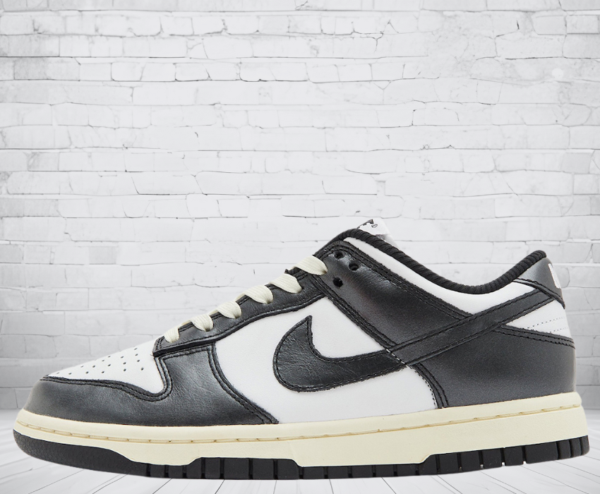 Nike Dunk Low "Vintage Panda"