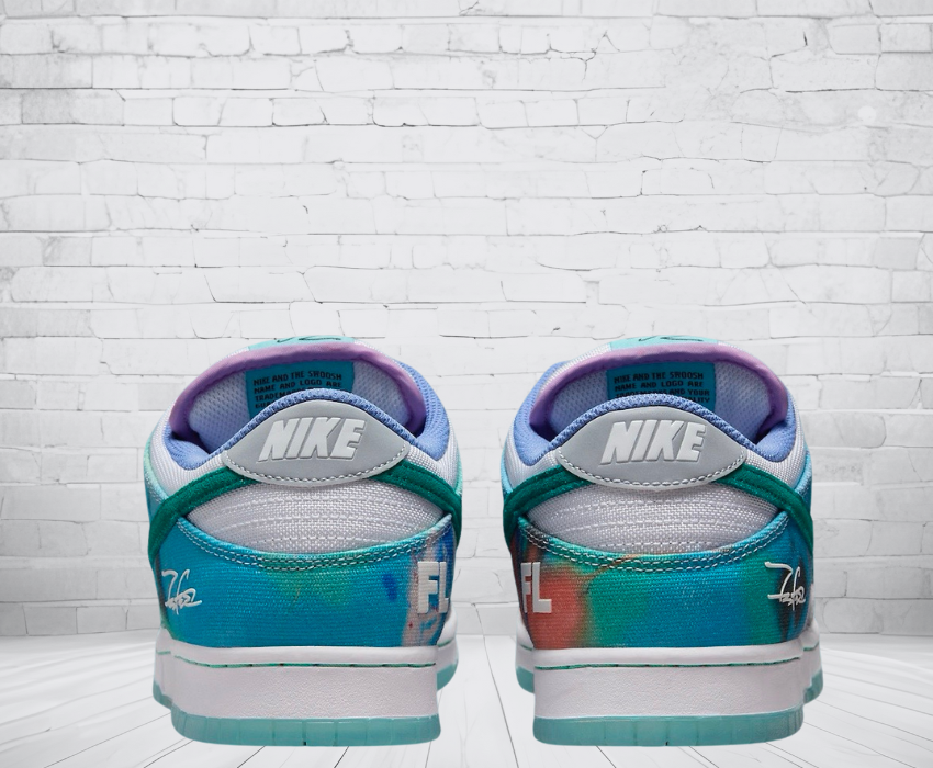 Nike Dunk Low SB "Futura Laboratories Bleached Aqua"