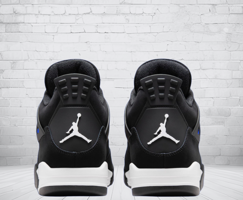 Jordan 4 "White Thunder"