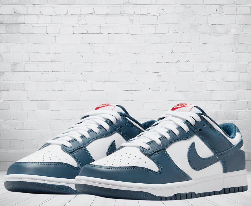 Nike Dunk Low "Valerian Blue"