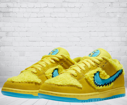 Nike Dunk Low SB "Grateful Dead Yellow Bear"