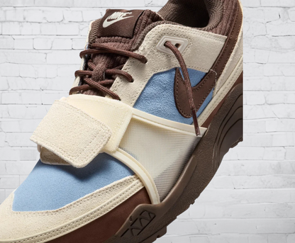 Nike Zoom Travis Scott Field Jaxx "Leche Blue"