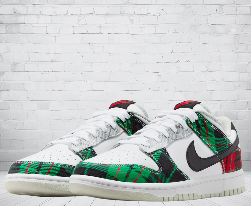 Nike Dunk Low "Tartan Plaid"